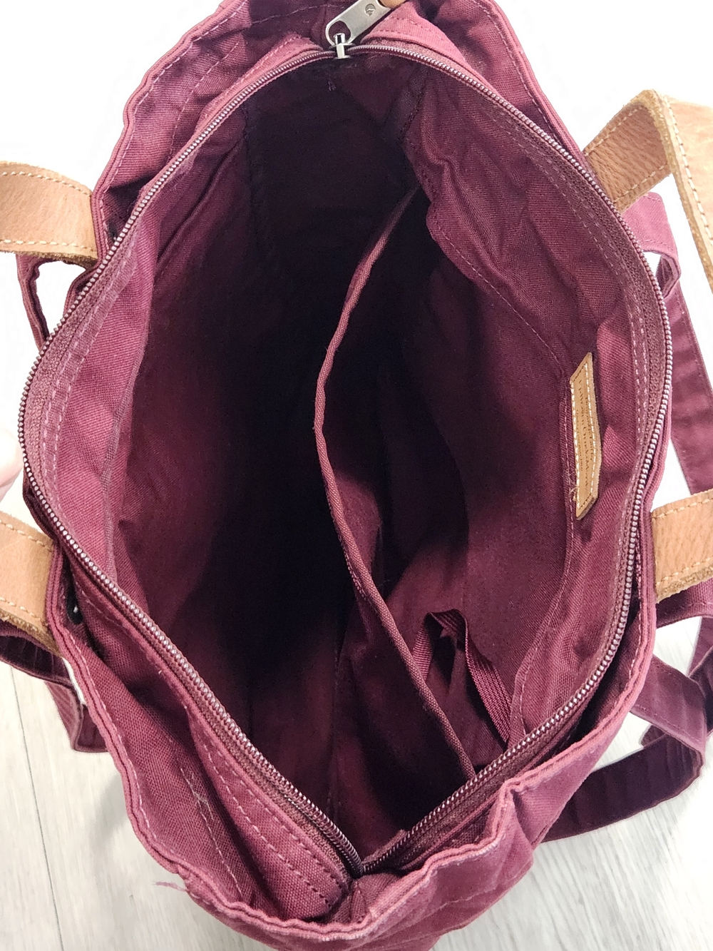 Fjallraven Totepack No 1 Maroon Burgundy G-1000 Leather Convertible Bag - Picture 6 of 7